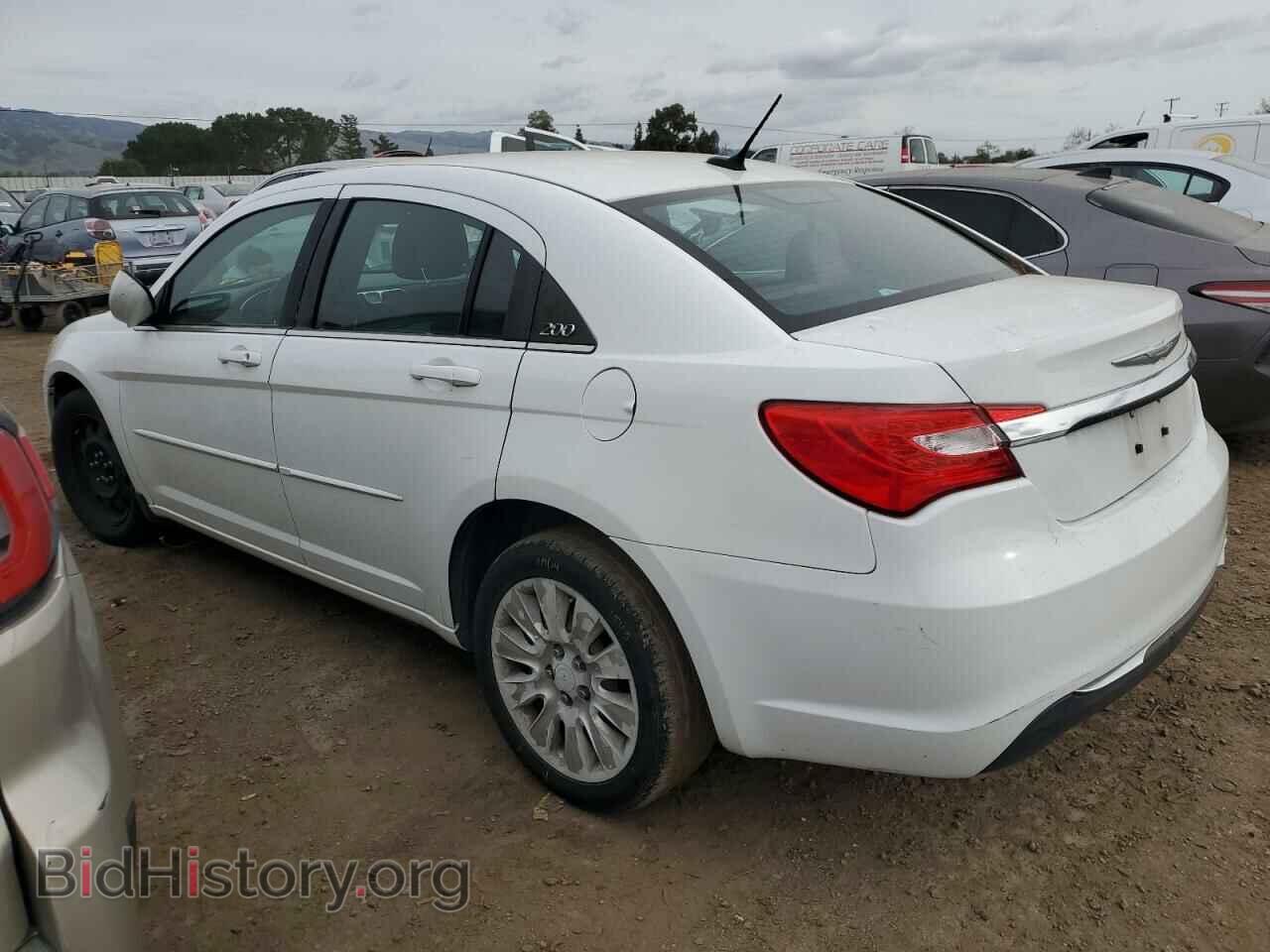 2012 CHRYSLER 200 - VIN: 1C3CCBAB7CN202250 - Фото 2