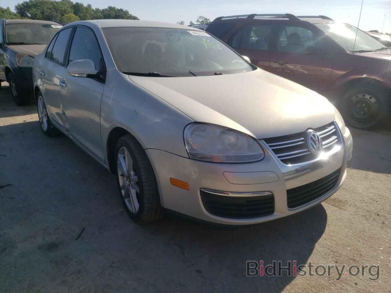 Photo 3VWJX7AJ5AM040344 - VOLKSWAGEN JETTA 2010