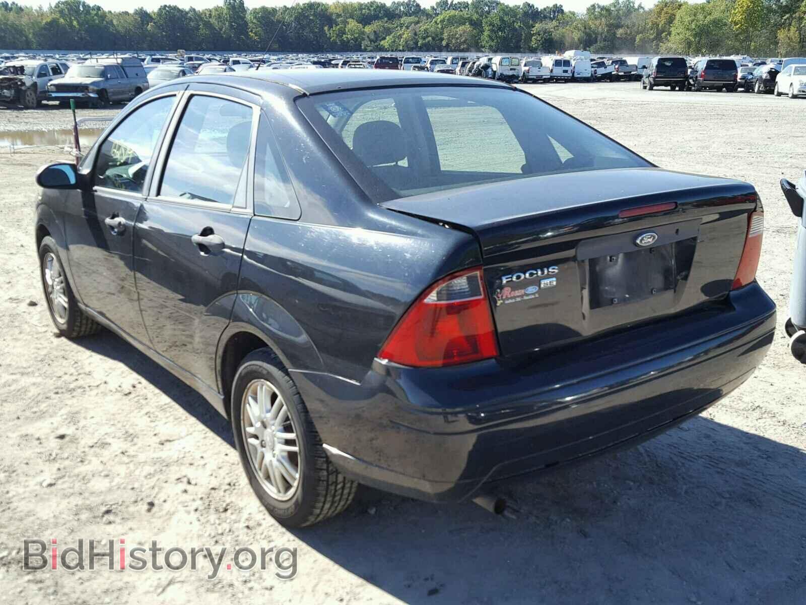 2007 FORD FOCUS - VIN: 1FAHP34N47W212158 - Фото 3