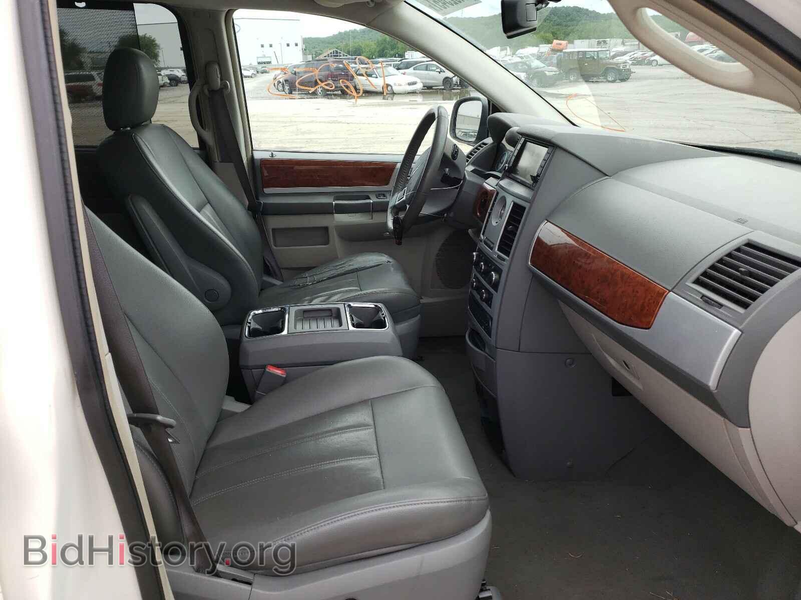 2009 CHRYSLER MINIVAN - VIN: 2A8HR54159R568099 - Фото 5