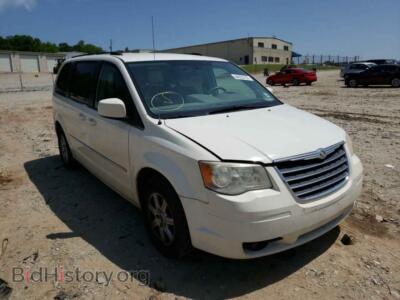 2010 Chrysler MINIVAN Town & COU, белый — VIN 2A4RR5D12AR309015, Copart