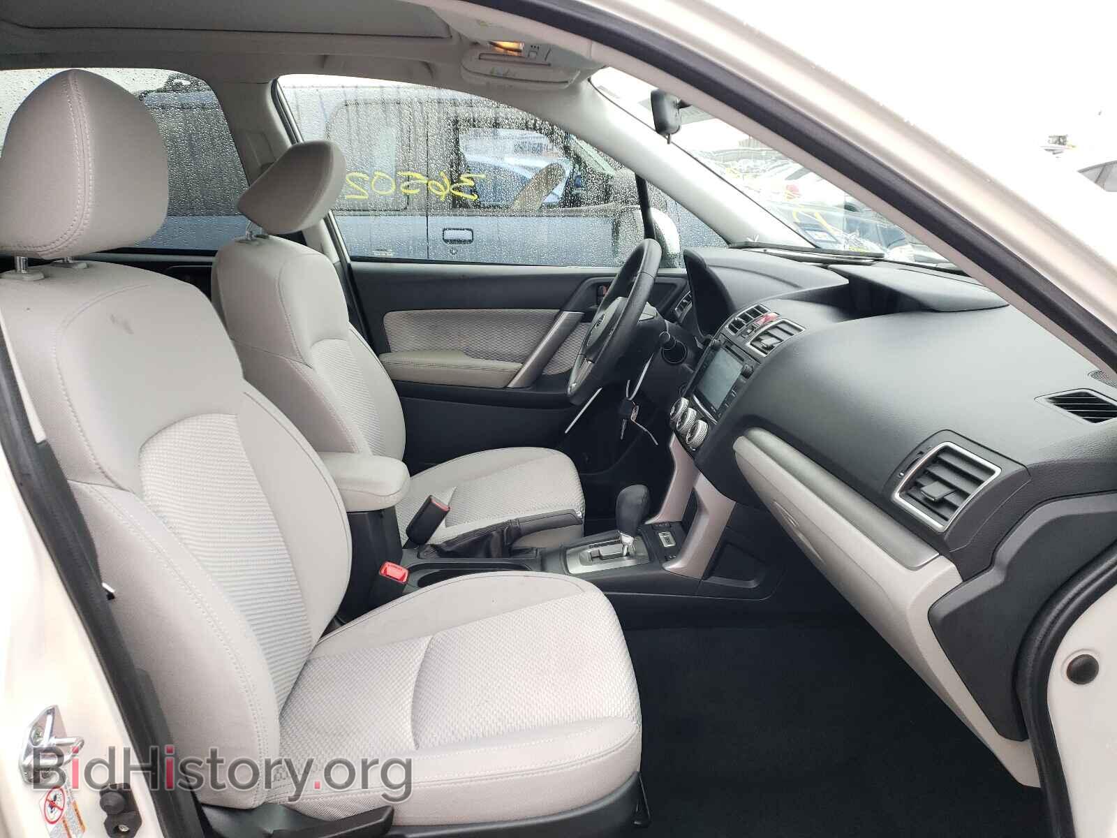 2017 SUBARU FORESTER - VIN: JF2SJAEC2HH400381 - Фото 5