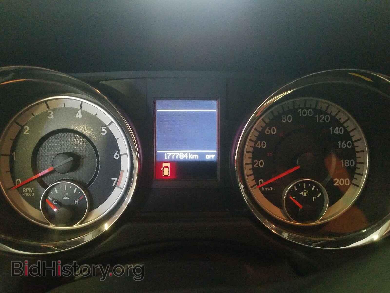 2011 DODGE CARAVAN - VIN: 2D4RN5DG5BR652248 - Фото 8