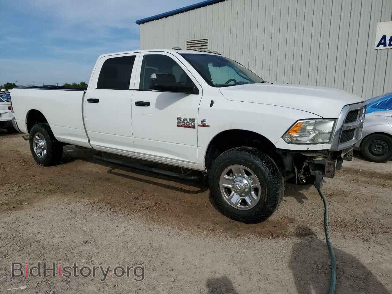 2018 RAM All Models - VIN: 3C6UR5HLXJG261076 - Photo 4