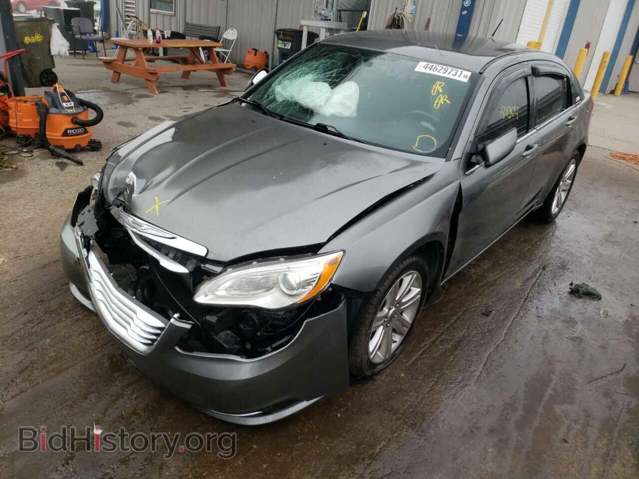 2013 CHRYSLER 200 - VIN: 1C3CCBBB7DN593853 - Фото 2