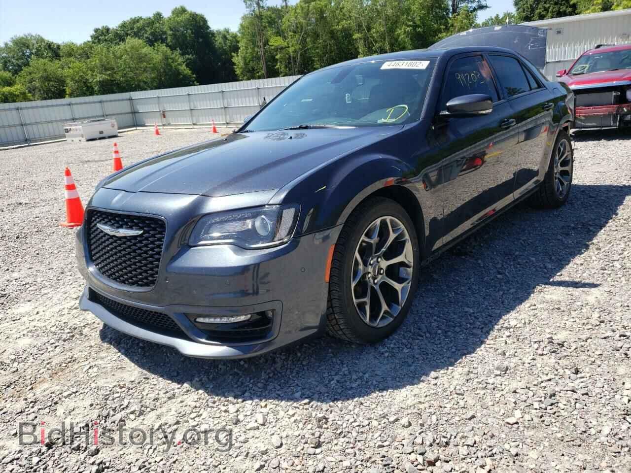 2018 CHRYSLER 300 - VIN: 2C3CCABG1JH266830 - Фото 2