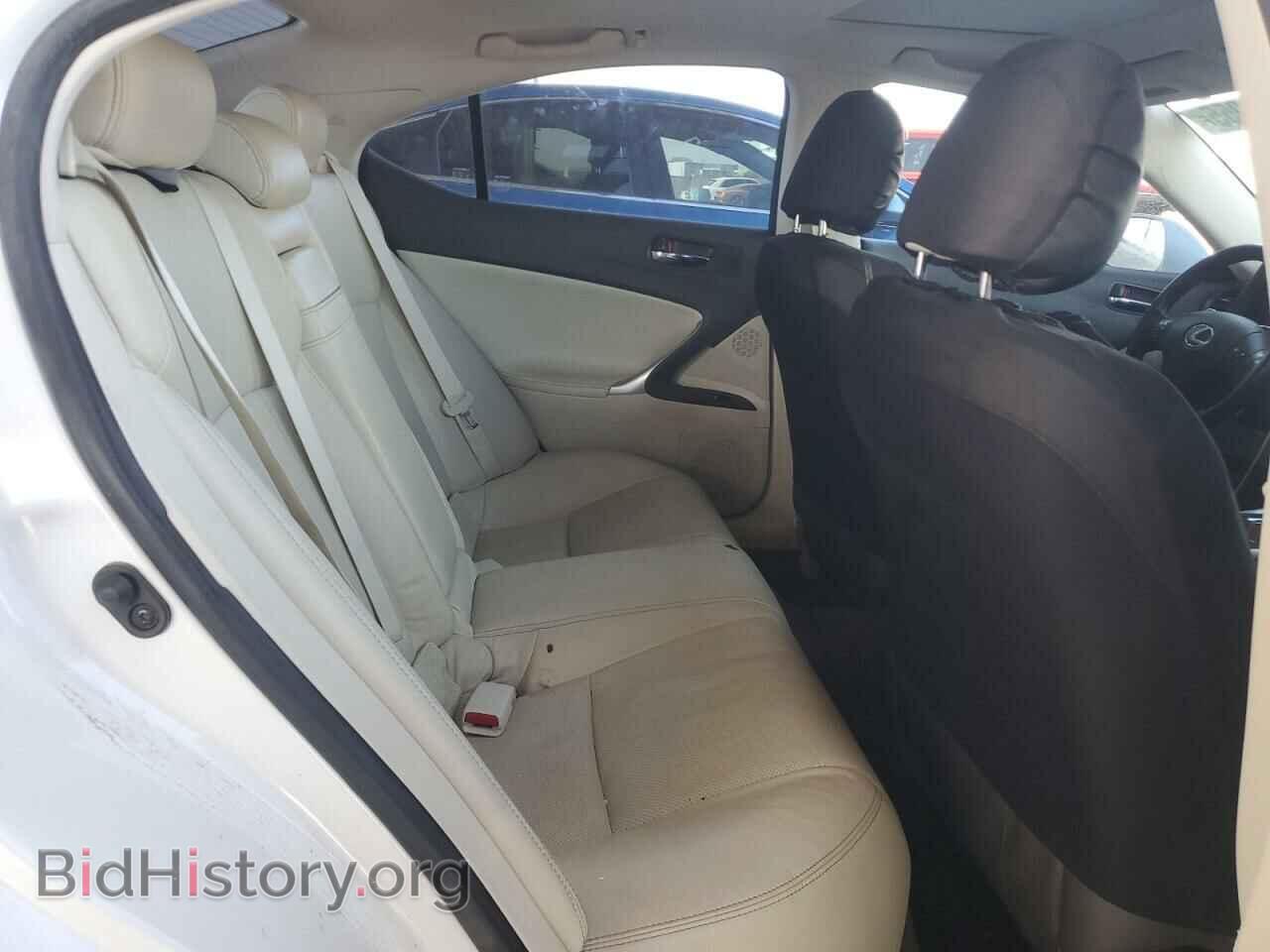 2010 LEXUS IS - VIN: JTHBF5C20A2096136 - Photo 10