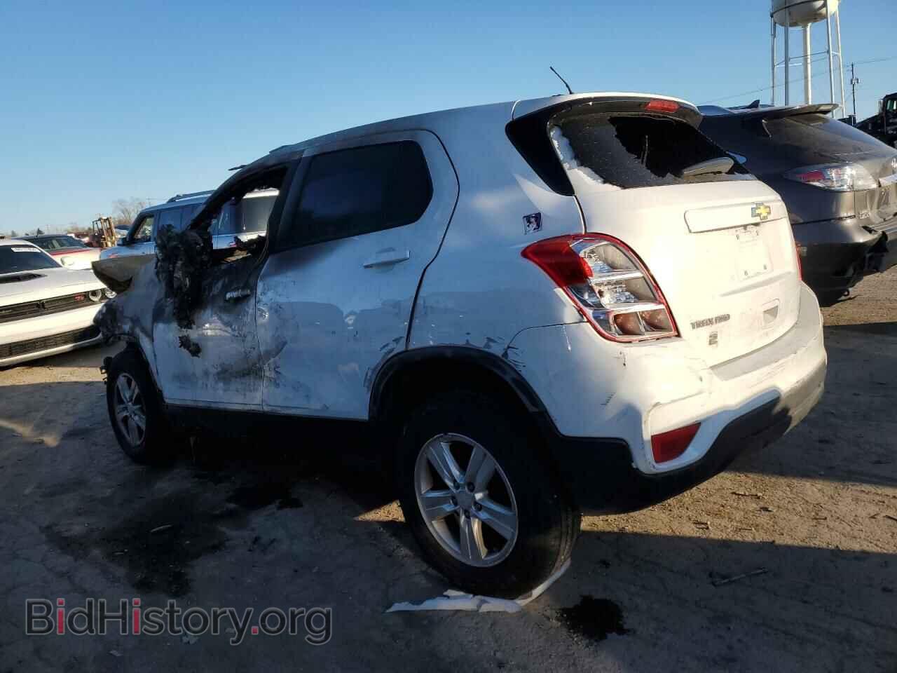 2017 CHEVROLET TRAX - VIN: 3GNCJNSB7HL270693 - Фото 2