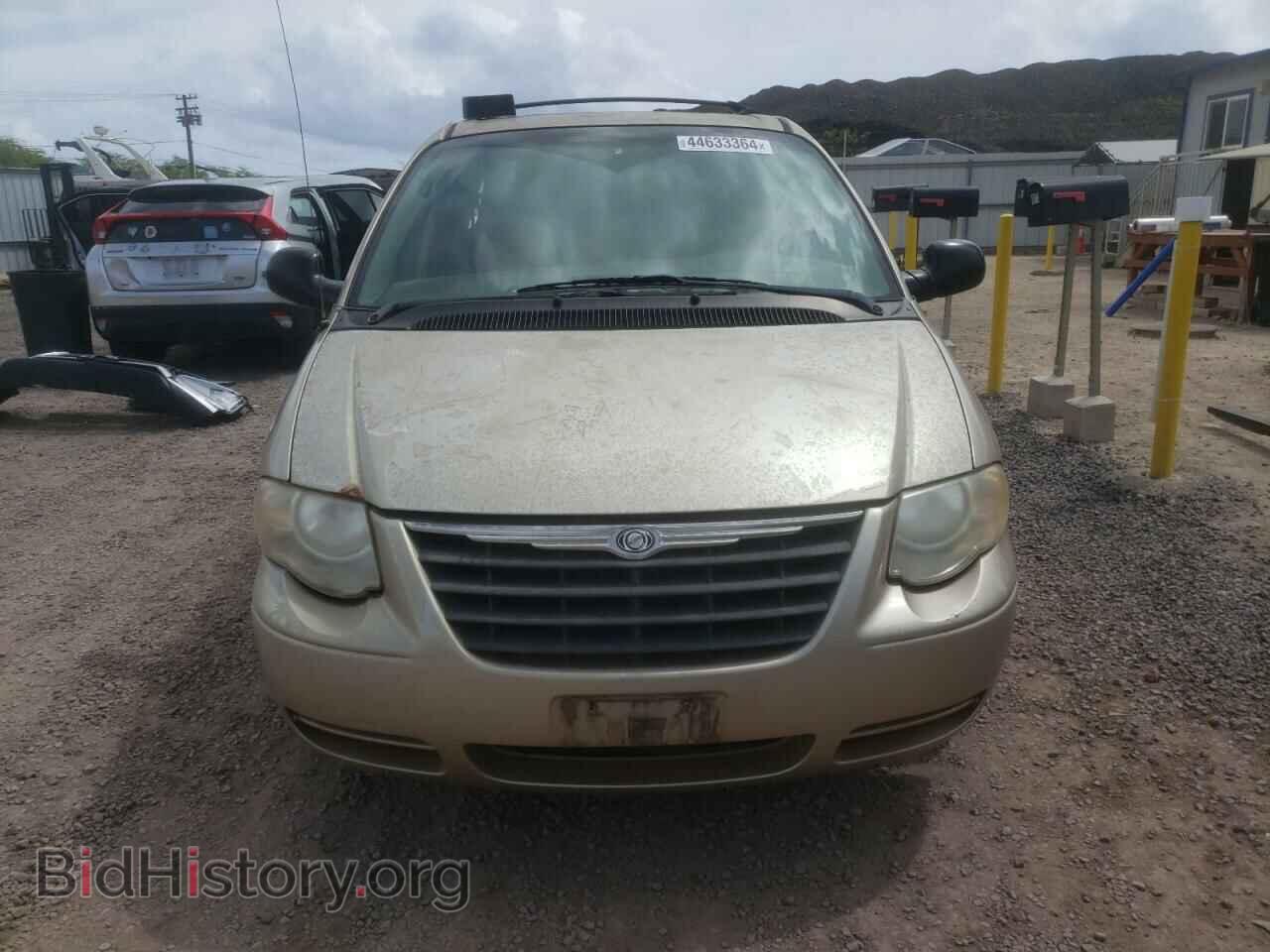 2006 CHRYSLER MINIVAN - VIN: 2A4GP44R46R827874 - Фото 5