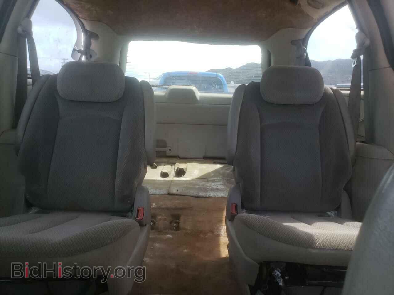 2006 CHRYSLER MINIVAN - VIN: 2A4GP44R46R827874 - Фото 10