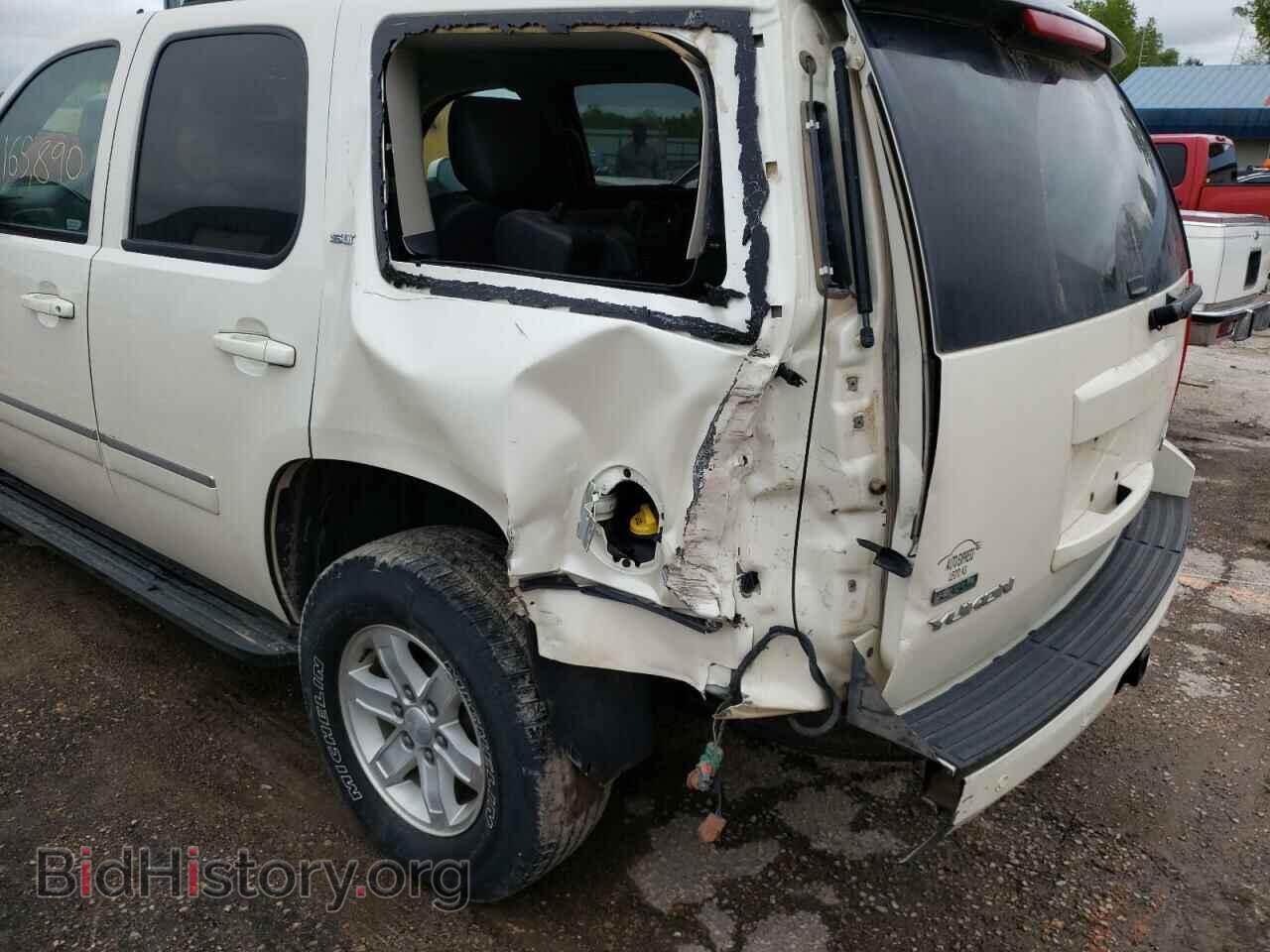 2011 GMC YUKON - VIN: 1GKS2CE01BR282827 - Photo 9