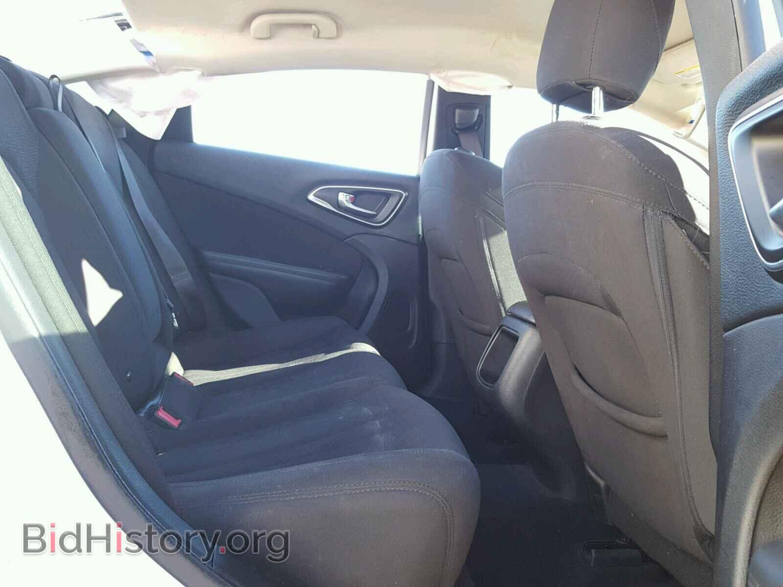 2015 CHRYSLER 200 - VIN: 1C3CCCAB3FN502071 - Photo 6