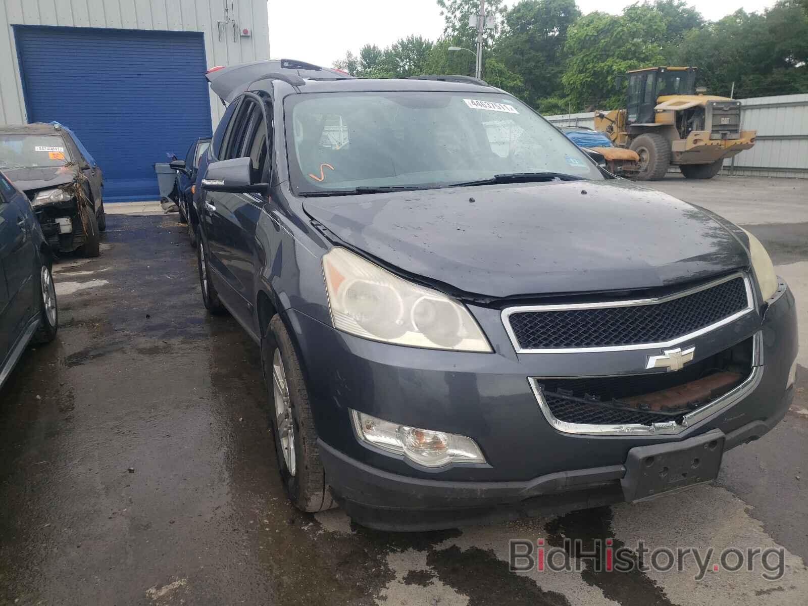 Photo 1GNLVFED8AS120560 - CHEVROLET TRAVERSE 2010