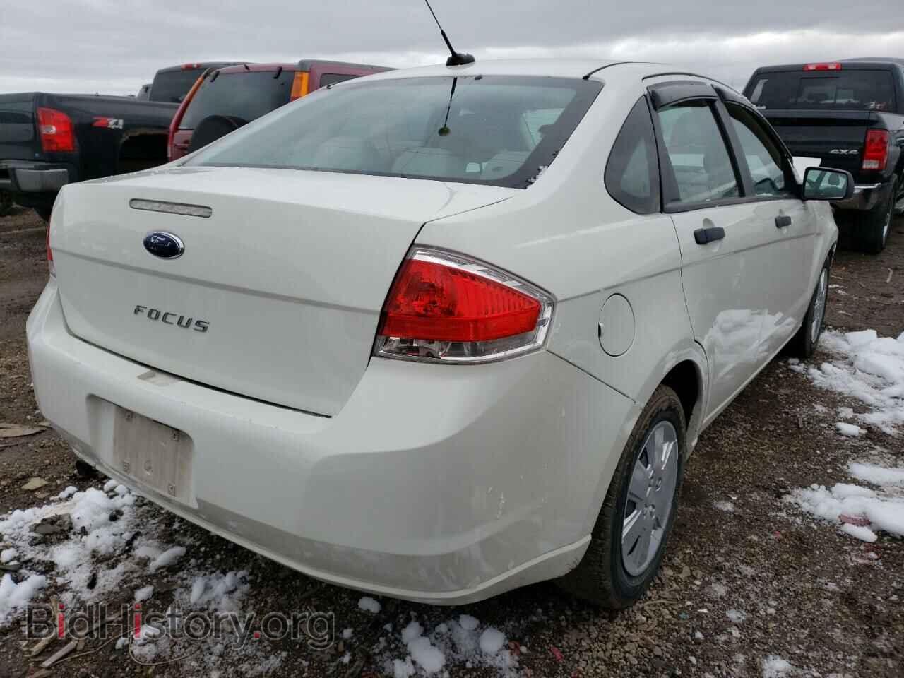 2010 FORD FOCUS - VIN: 1FAHP3EN6AW149621 - Photo 3