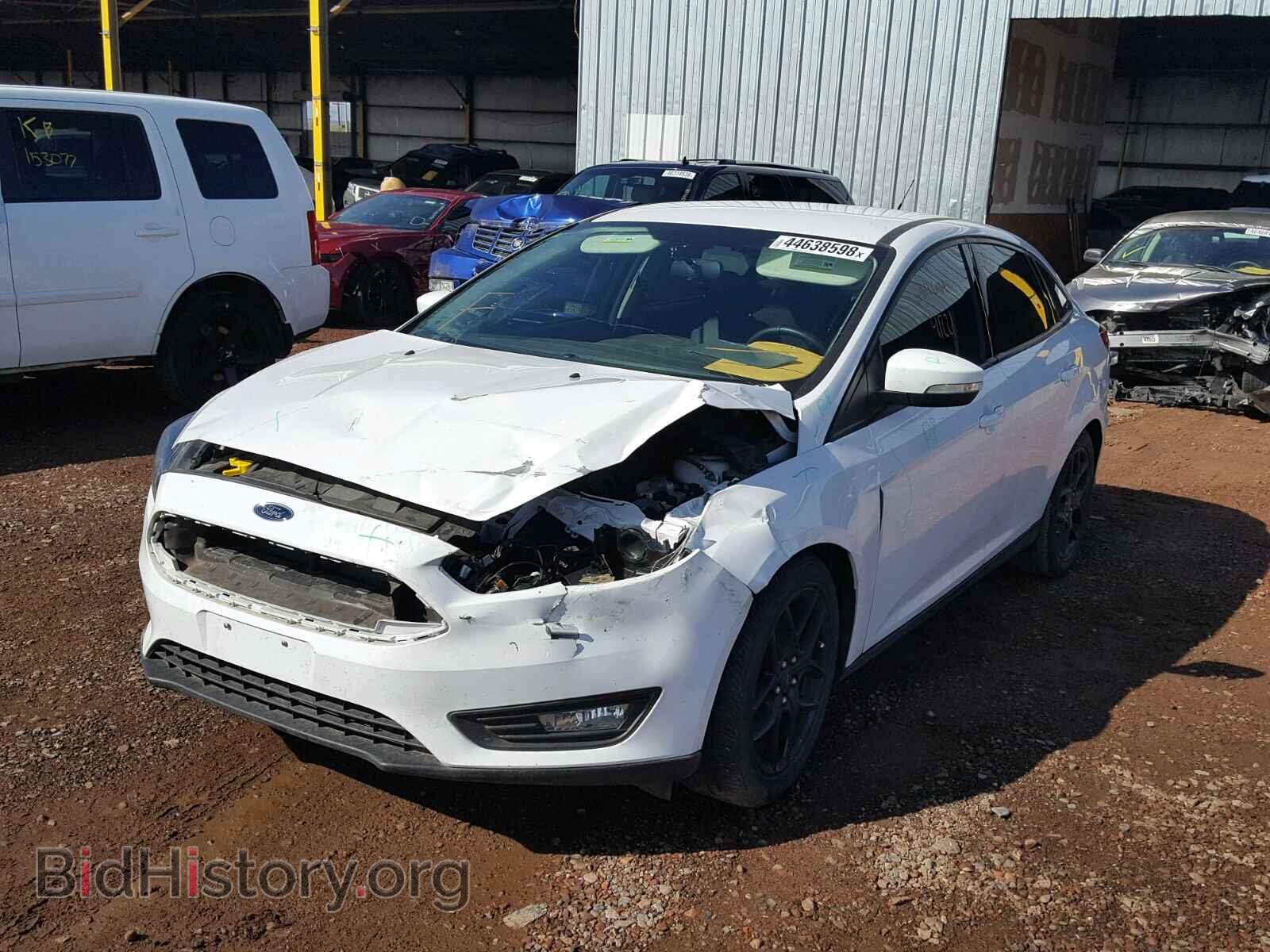 2016 FORD FOCUS - VIN: 1FADP3F23GL387987 - Фото 2