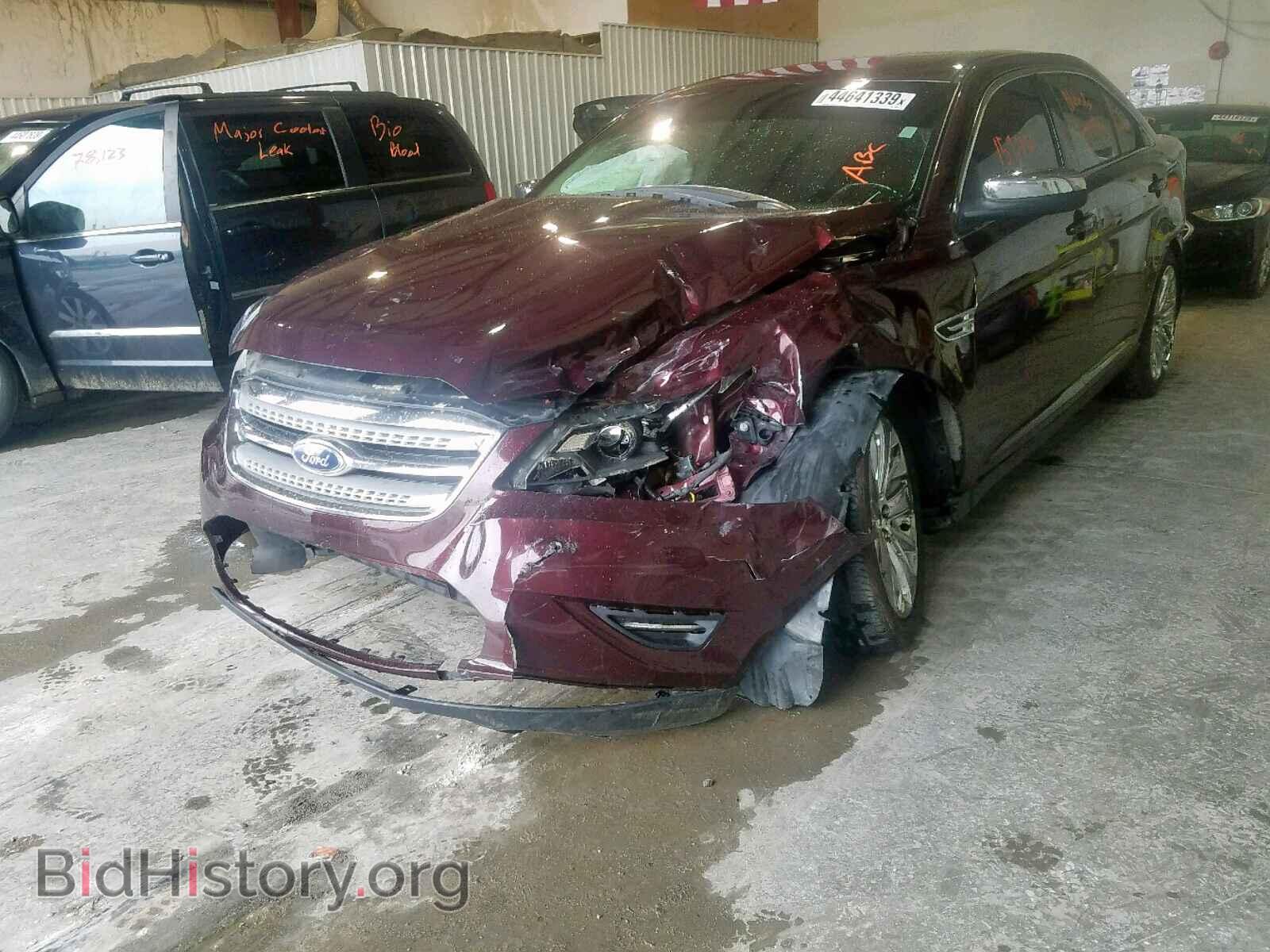 2011 FORD TAURUS - VIN: 1FAHP2FW8BG158236 - Фото 2