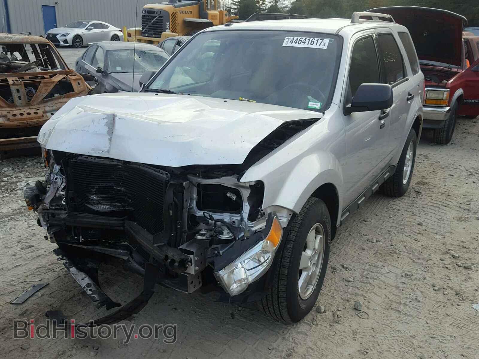 2011 FORD ESCAPE - VIN: 1FMCU9D75BKA90598 - Фото 2