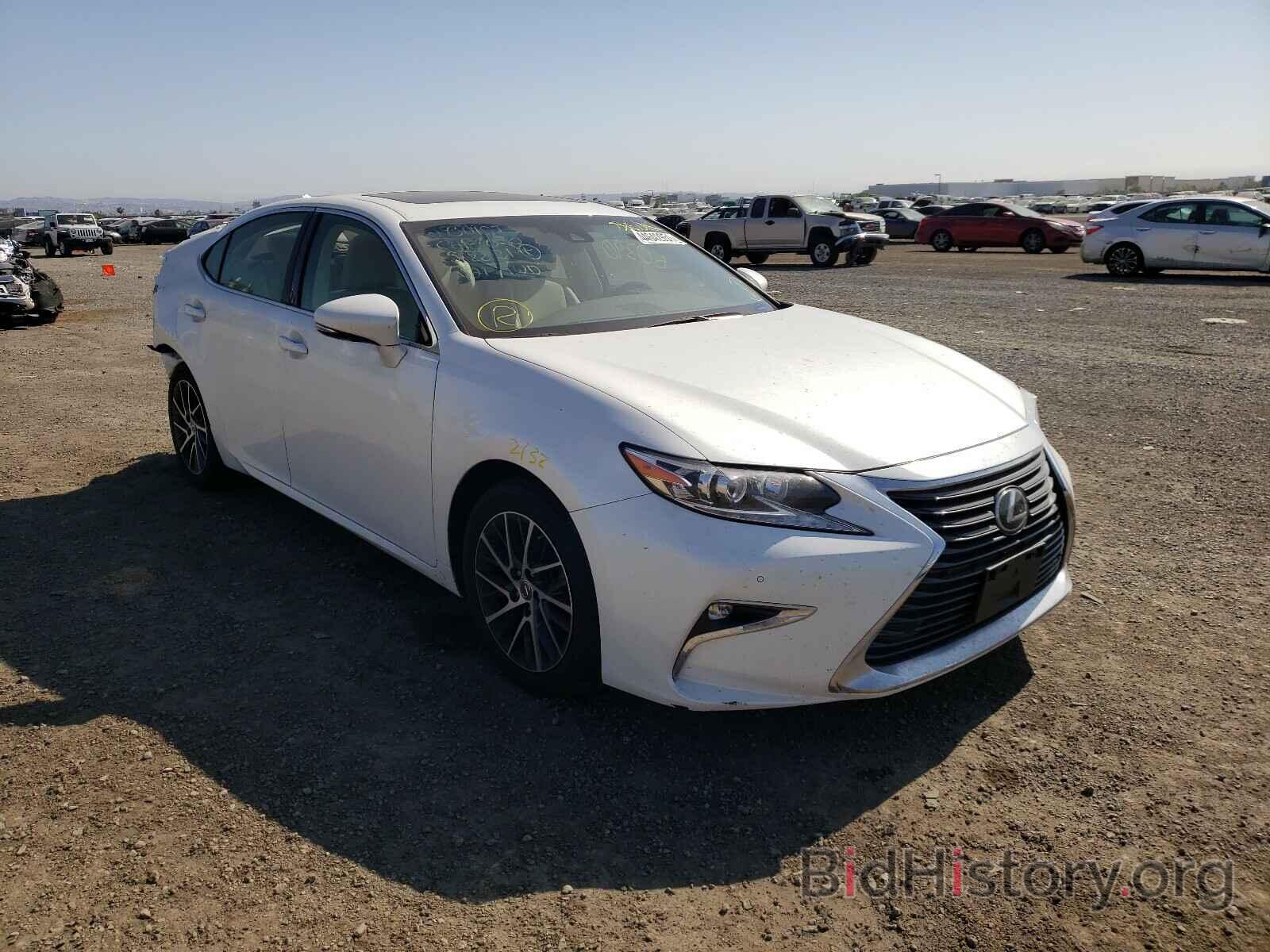 Photo JTHBK1GG1G2242529 - LEXUS ES350 2016