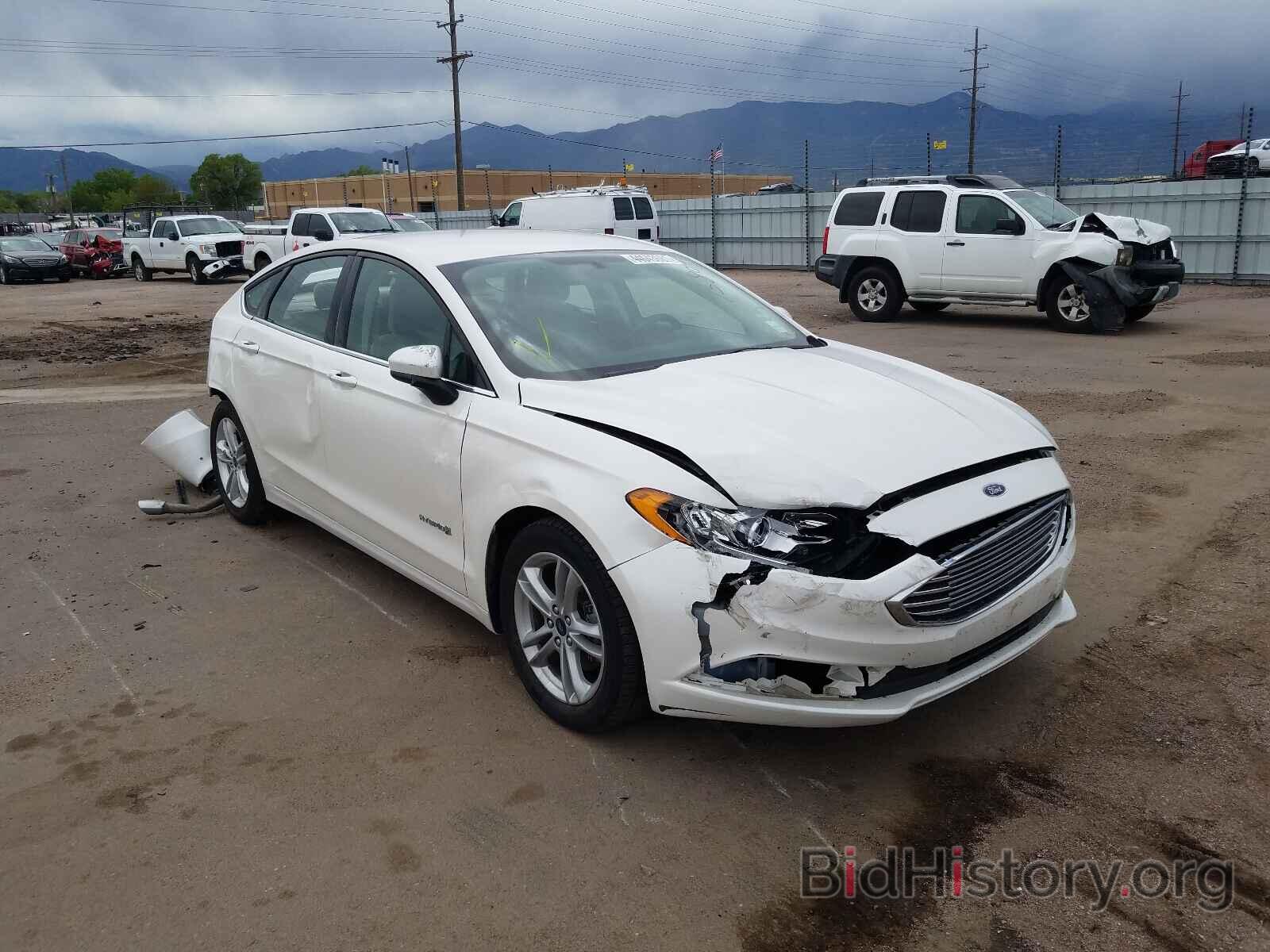 Photo 3FA6P0LU9JR235637 - FORD FUSION 2018