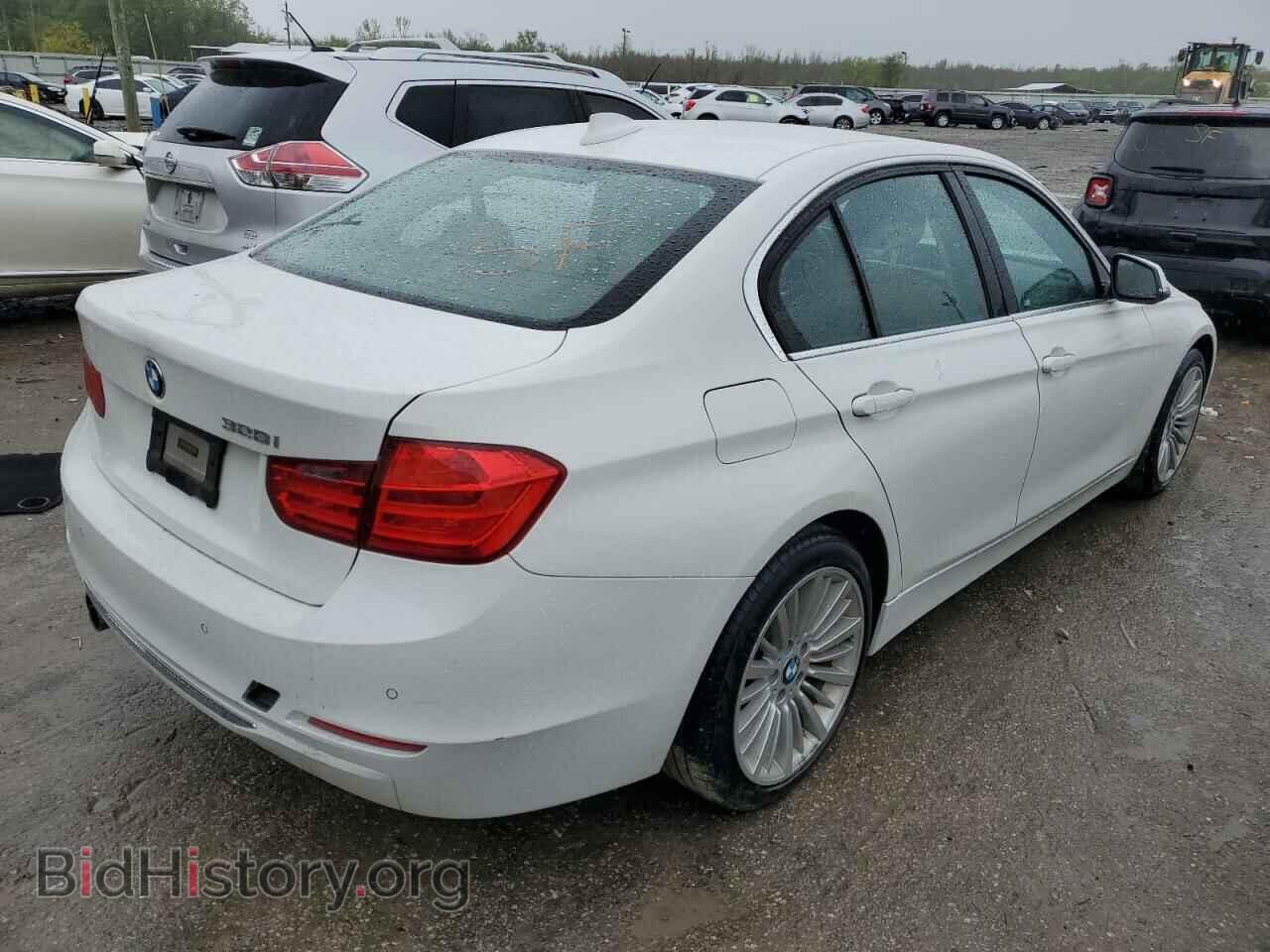 2012 BMW 3 SERIES - VIN: WBA3A5C54CF347375 - Photo 3