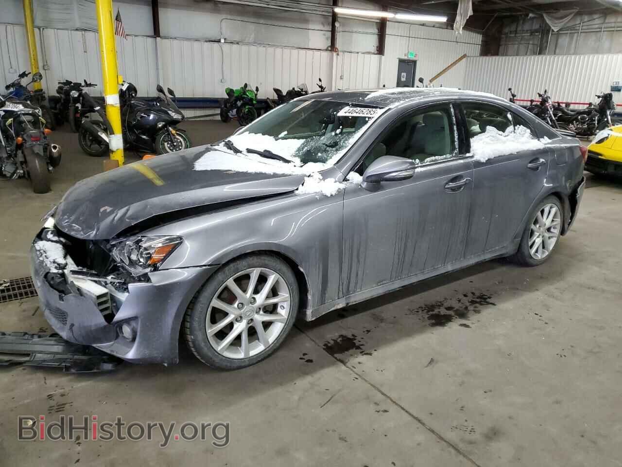 Фотография JTHCF5C20C5059450 - LEXUS IS 2012