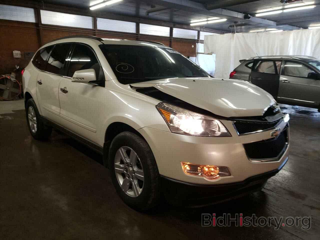 Photo 1GNKVGED4BJ366983 - CHEVROLET TRAVERSE 2011