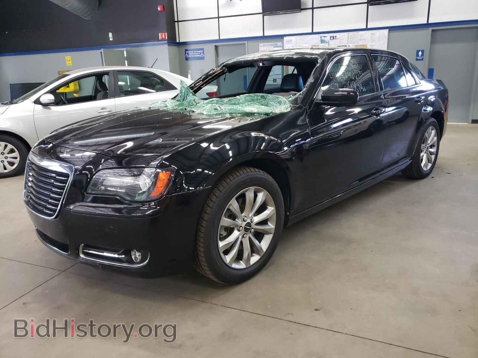 2014 CHRYSLER 300 - VIN: 2C3CCAGG6EH297814 - Фото 2