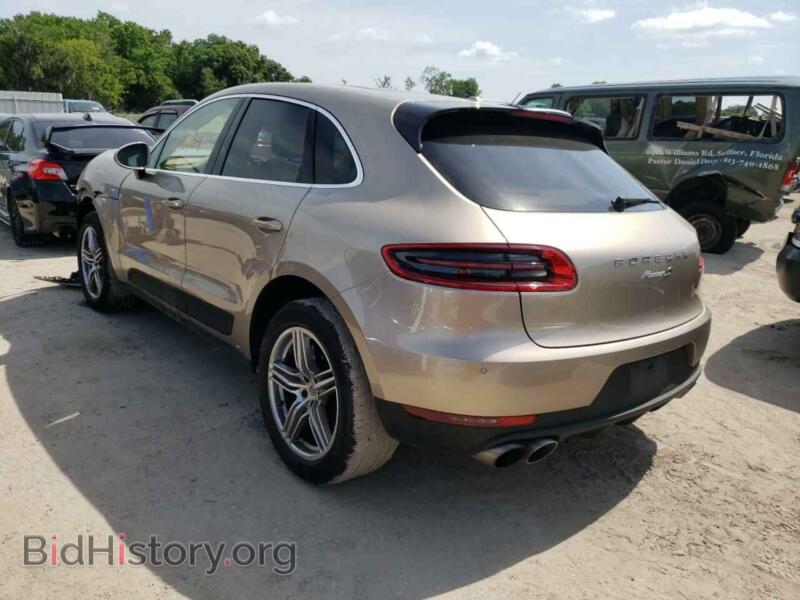 2017 Porsche MACAN (VIN WP1AB2A53HLB10845) — photo 3 of 10