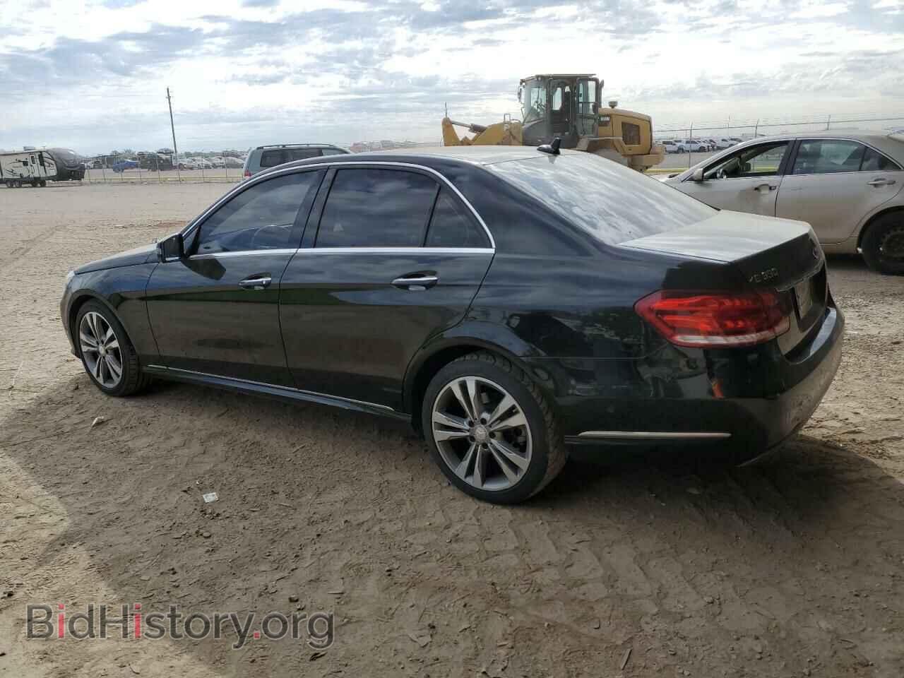 2014 MERCEDES-BENZ E-CLASS - VIN: WDDHF5KBXEA852974 - Фото 2