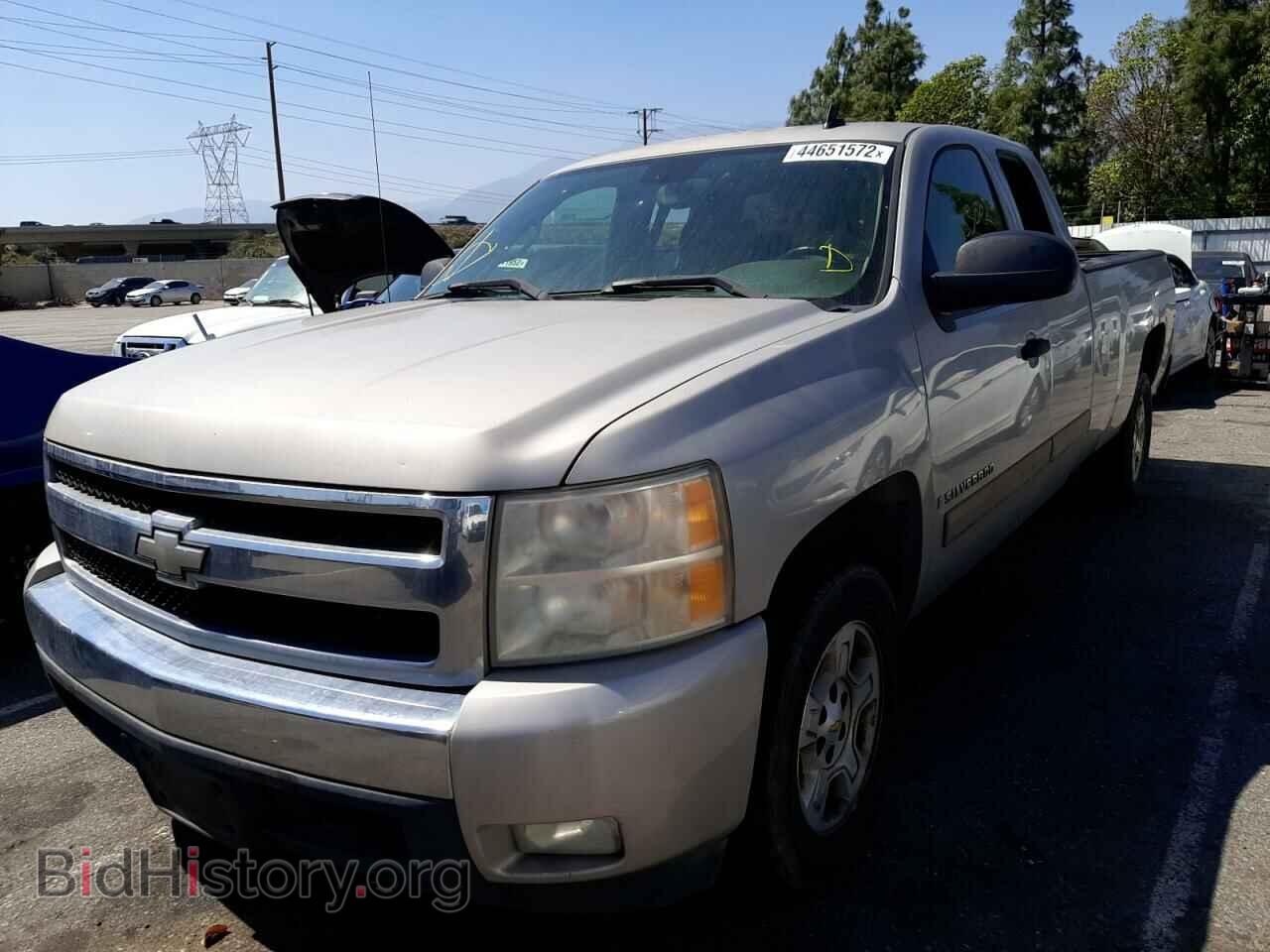 2007 CHEVROLET SILVERADO - VIN: 1GCEC19J07E511574 - Фото 2