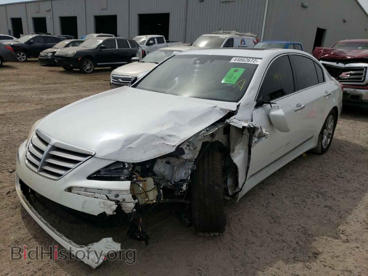 2012 HYUNDAI GENESIS - VIN: KMHGC4DF7CU163992 - Фото 2