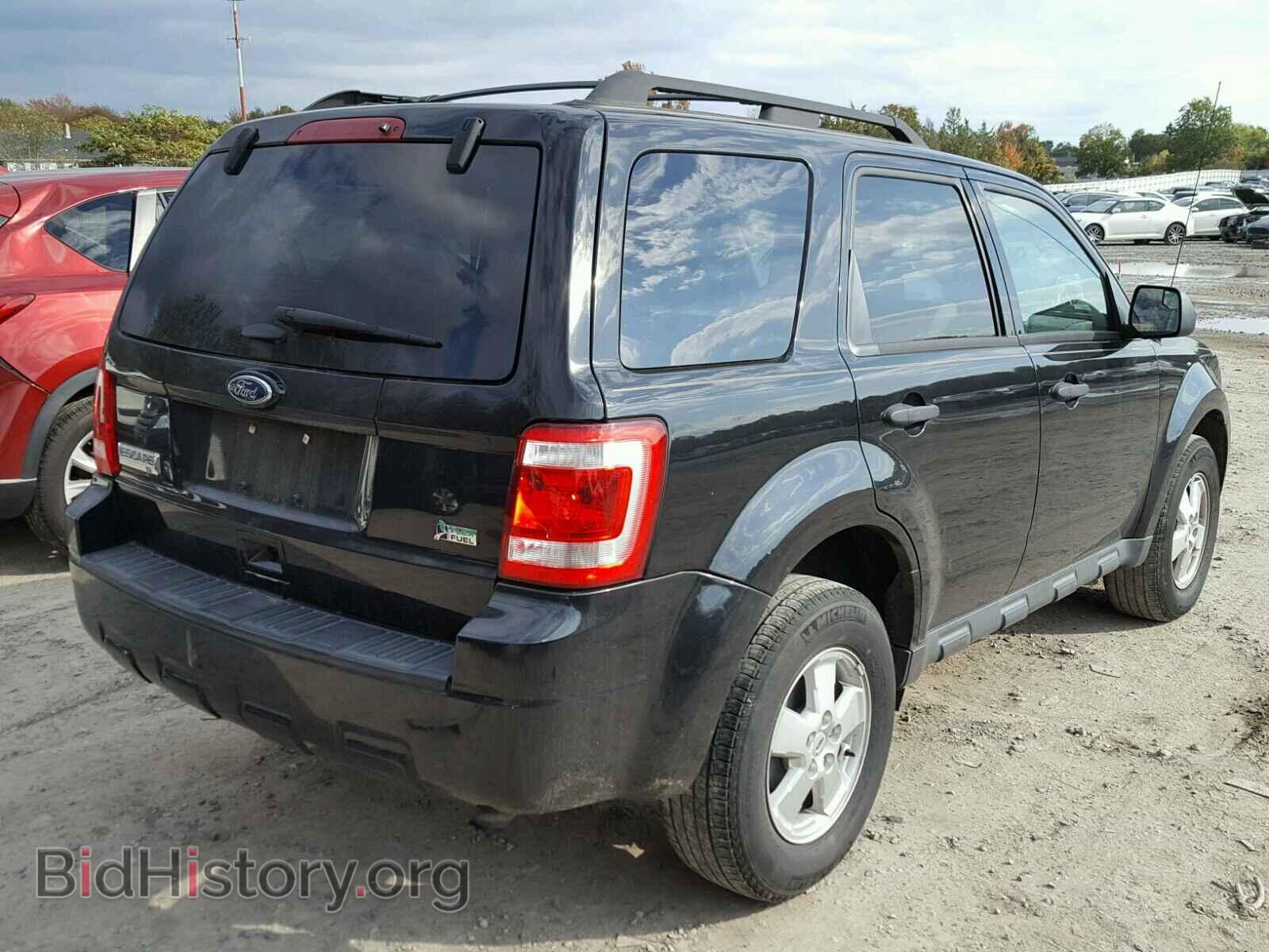 2011 FORD ESCAPE - VIN: 1FMCU0DG1BKB09238 - Фото 4