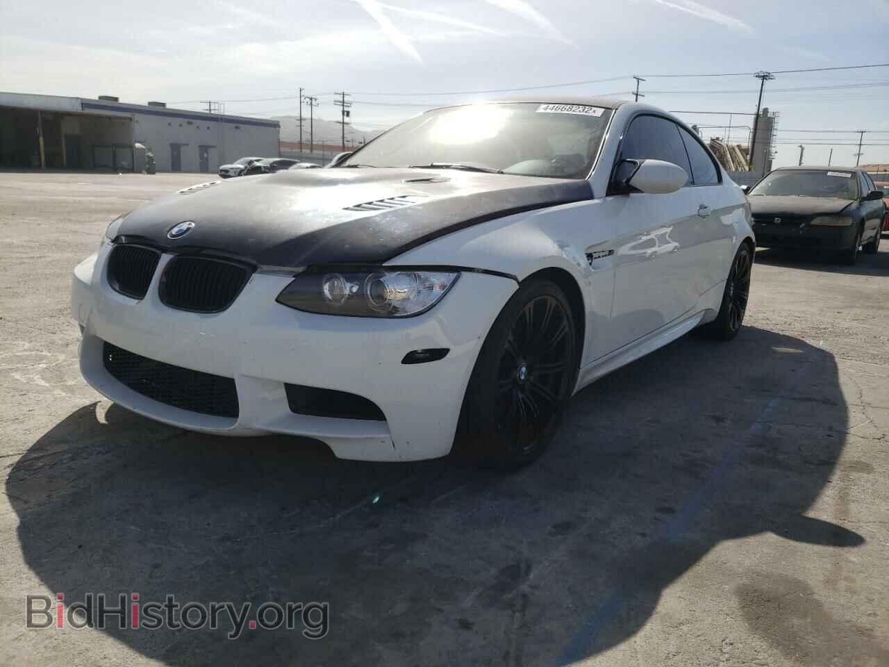2012 BMW M3 - VIN: WBSKG9C55CE797944 - Фото 2