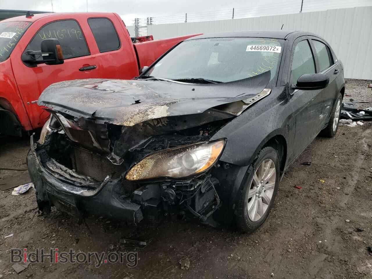 2013 CHRYSLER 200 - VIN: 1C3CCBBB7DN545382 - Photo 2
