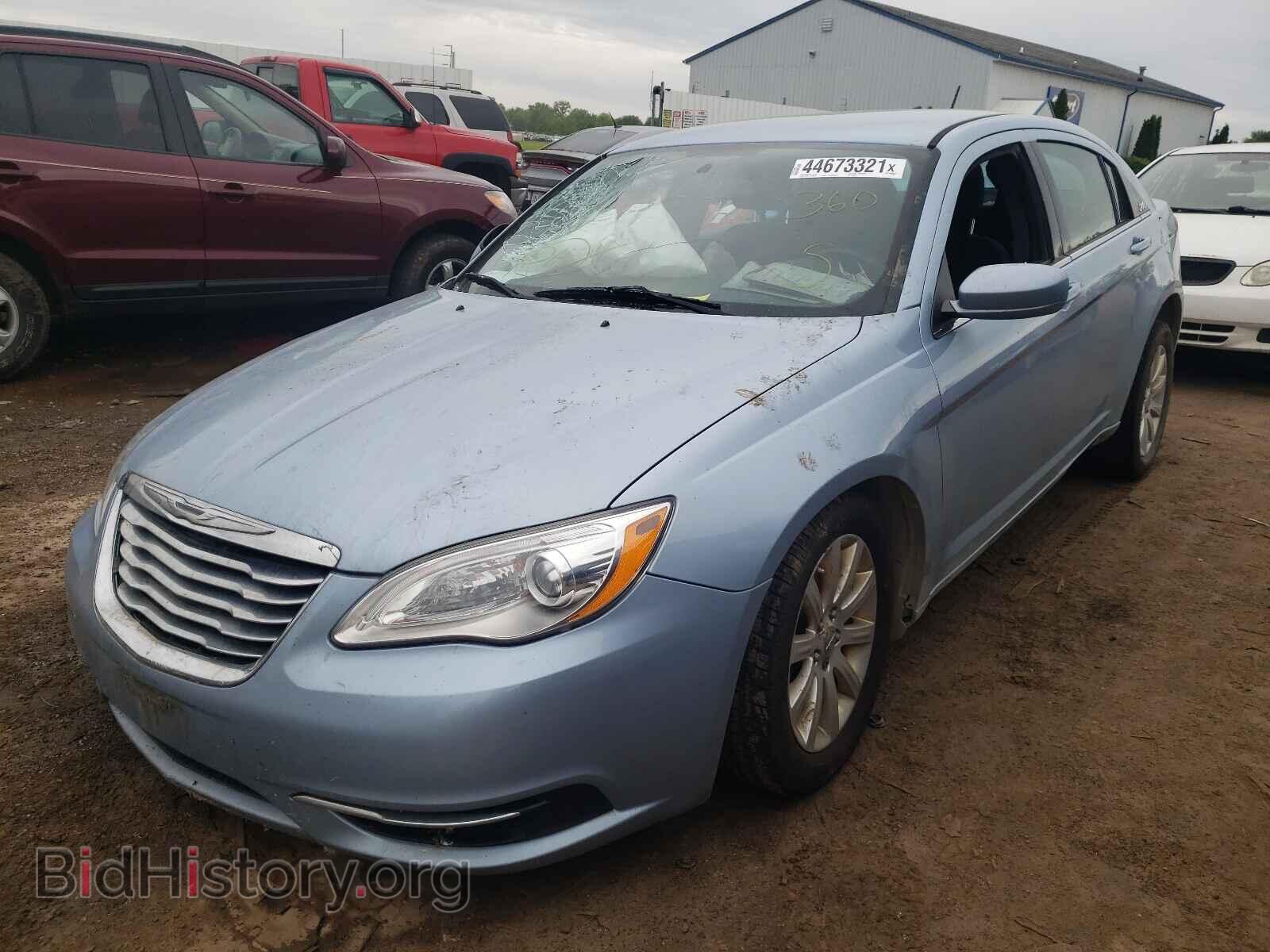 2013 CHRYSLER 200 - VIN: 1C3CCBBBXDN723673 - Фото 2