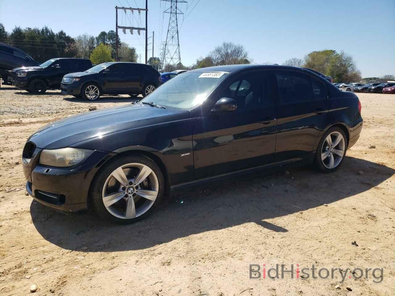 Photo WBAPL33569A406075 - BMW 3 SERIES 2009