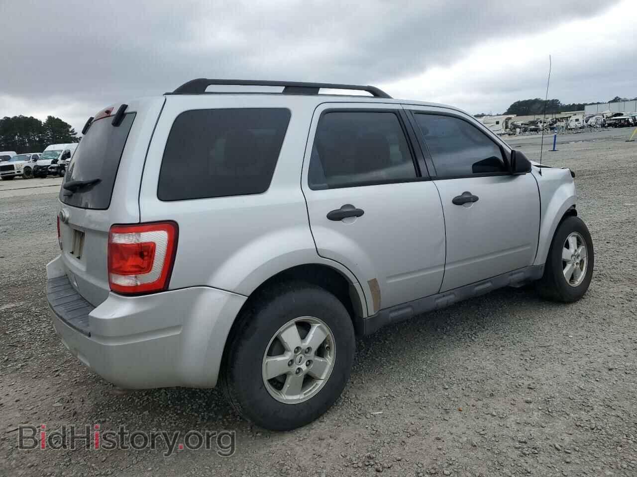 2011 FORD ESCAPE - VIN: 1FMCU9D78BKC11737 - Фото 3