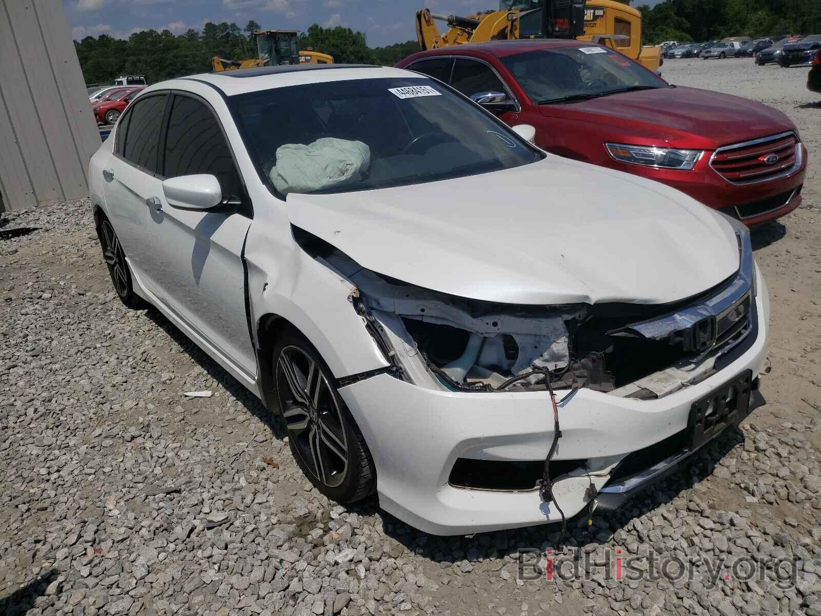 Photo 1HGCR2F14HA048204 - HONDA ACCORD 2017