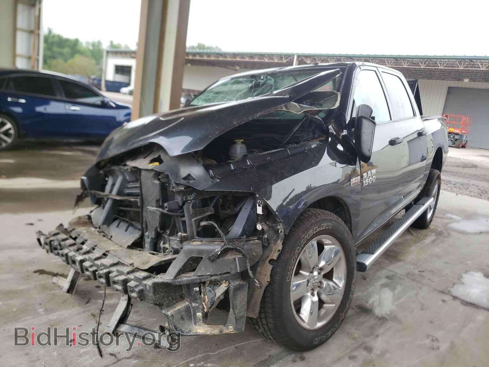 2017 RAM 1500 - VIN: 3C6RR7KT7HG595375 - Фото 2