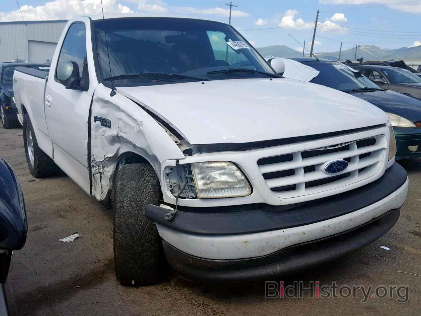 Photo 1FTRF17202NB76913 - FORD F150 2002