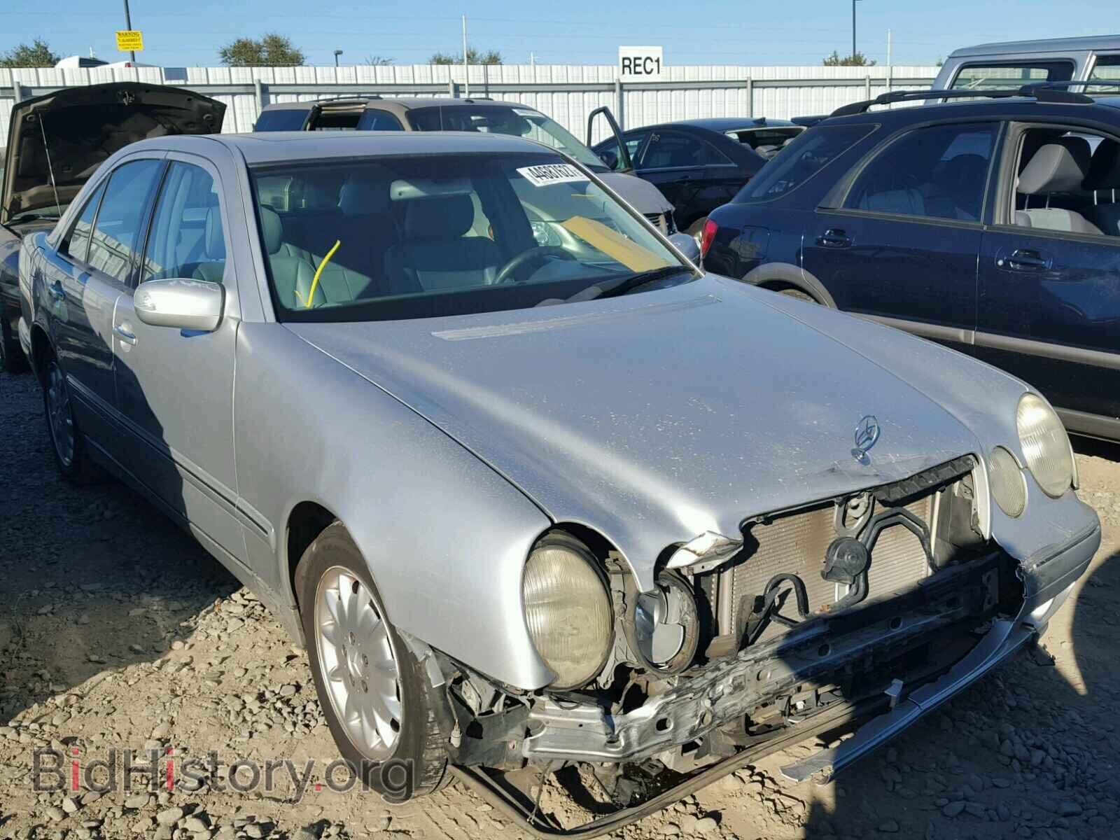 Photo WDBJF65J9YB092313 - MERCEDES-BENZ E 320 2000