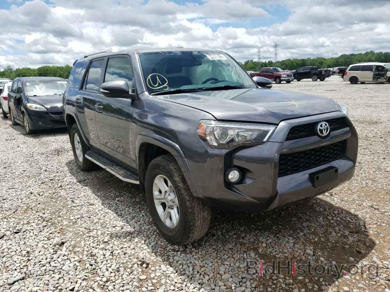 Фотография JTEBU5JR7J5495241 - TOYOTA 4RUNNER 2018