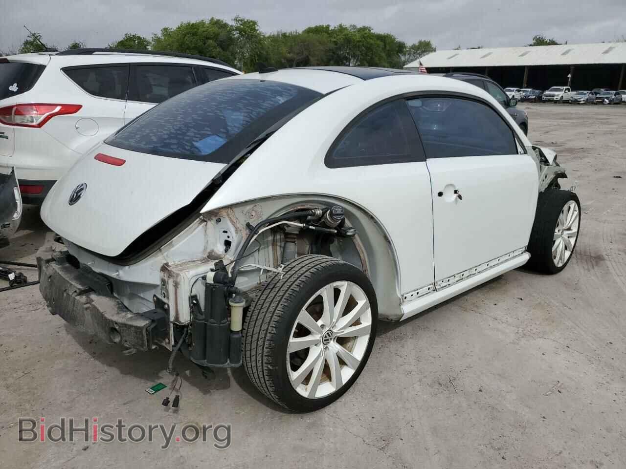 2014 VOLKSWAGEN BEETLE - VIN: 3VWJ17AT3EM655242 - Фото 3