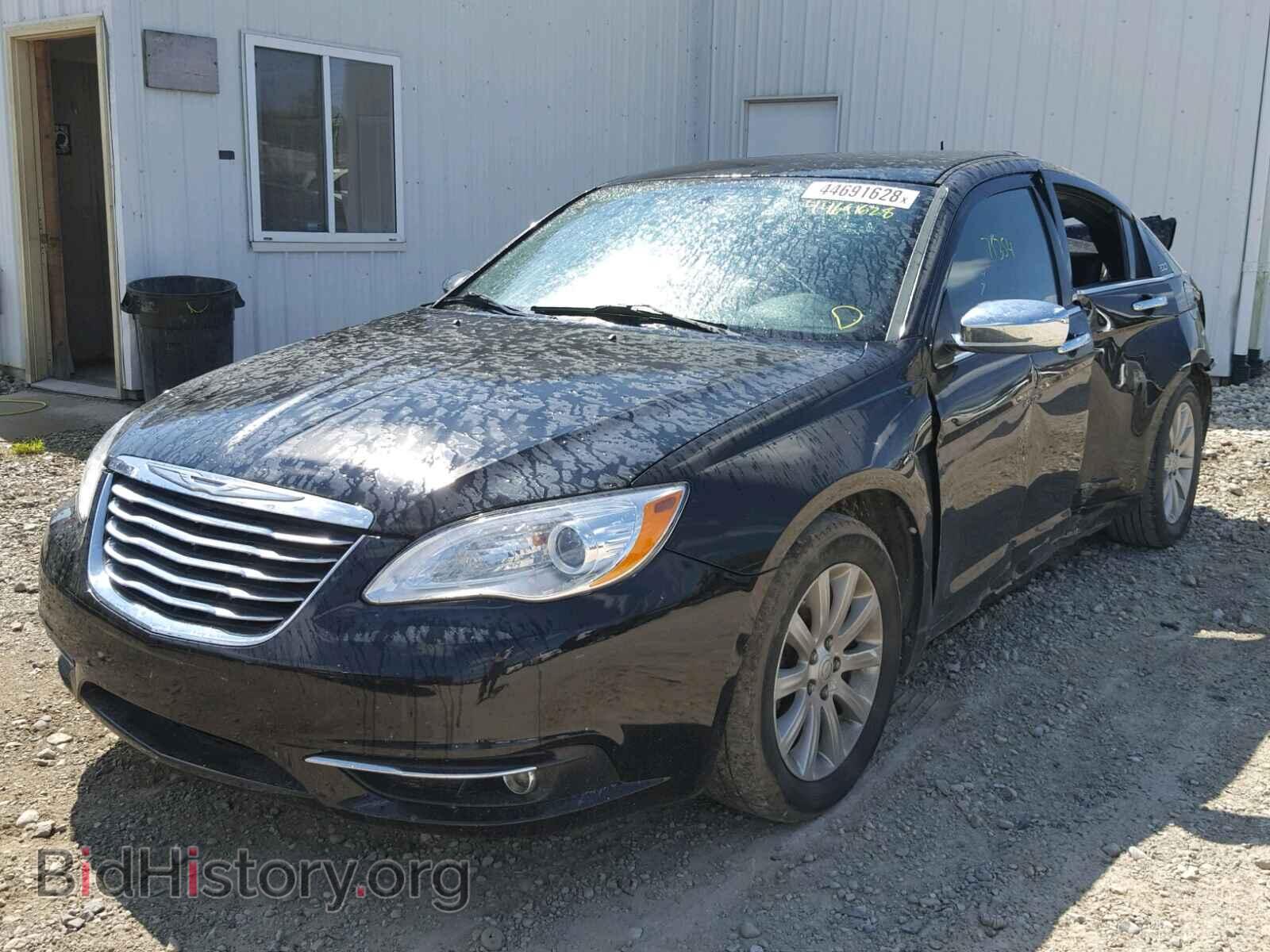2013 CHRYSLER 200 - VIN: 1C3CCBCG9DN724145 - Фото 2