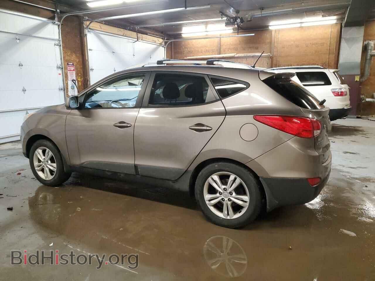 2011 HYUNDAI TUCSON - VIN: KM8JUCAC7BU200092 - Фото 2