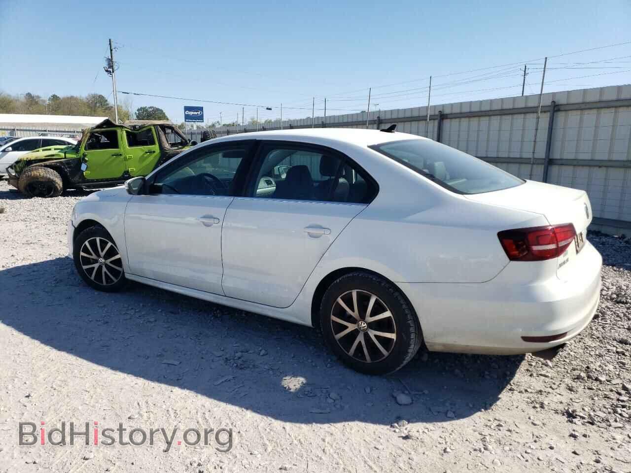 2018 VOLKSWAGEN JETTA - VIN: 3VWDB7AJ4JM258643 - Фото 2