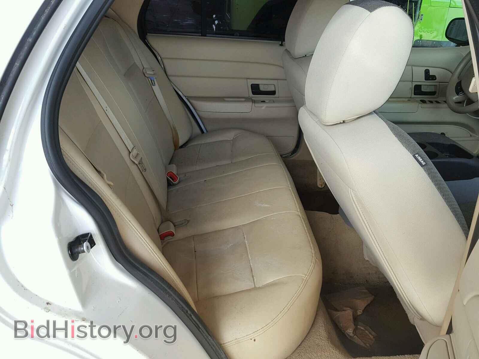 2011 FORD CROWN VIC - VIN: 2FABP7BV7BX104615 - Фото 6