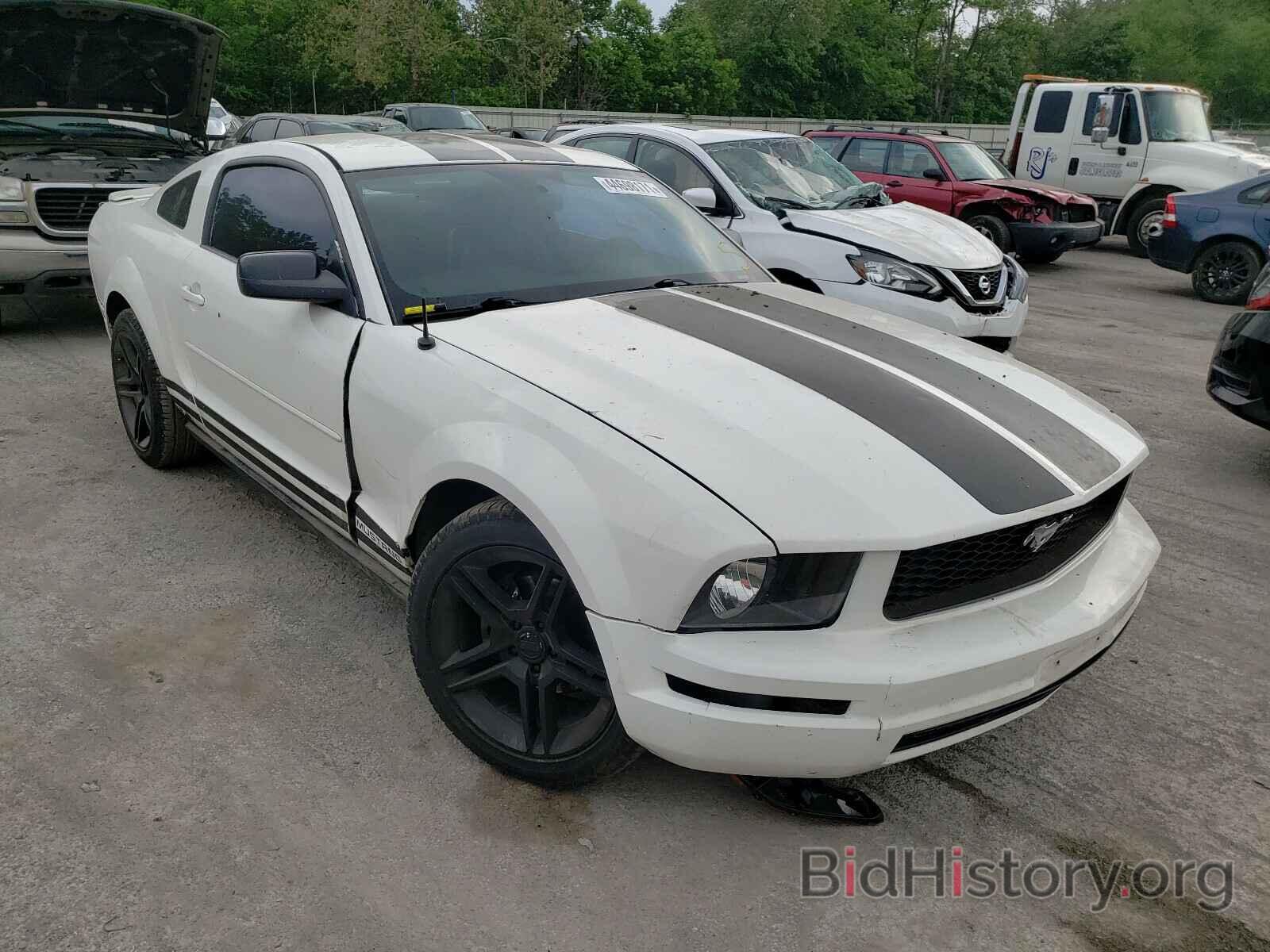 Photo 1ZVFT80N475249973 - FORD MUSTANG 2007