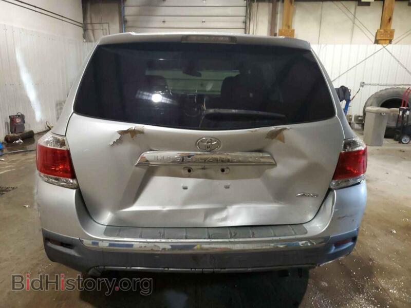 2013 Toyota HIGHLANDER (VIN 5TDBK3EHXDS264154) — фото 6 из 13