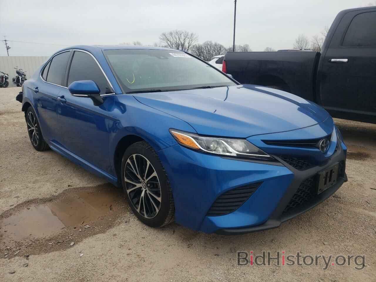 Photo 4T1B11HK7JU128968 - TOYOTA CAMRY 2018